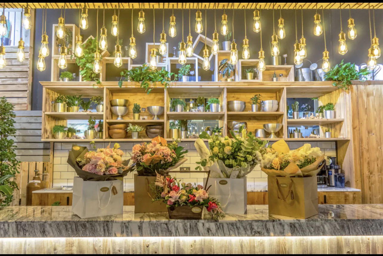 Elegant dining space with luxury furnishings