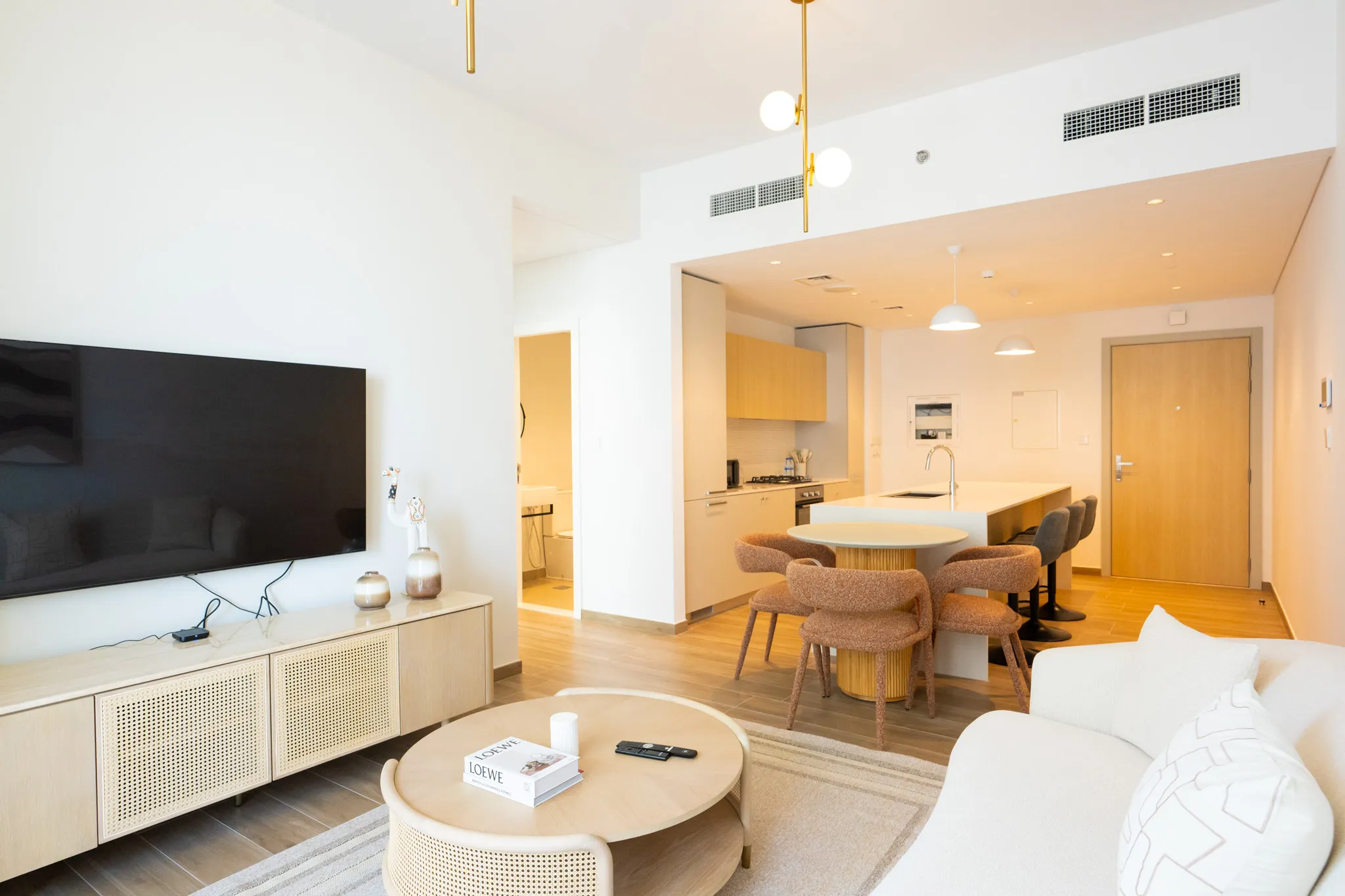 Elegant dining space with luxury furnishings